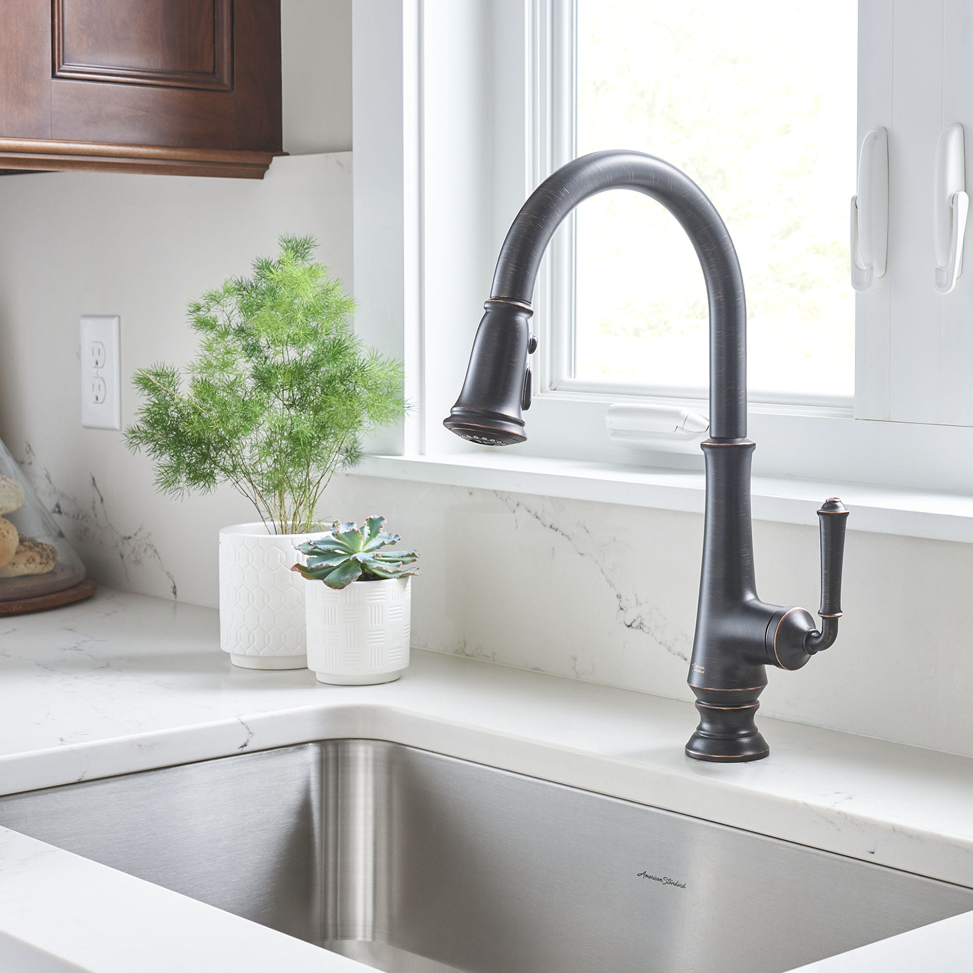 Delancey® Single-Handle Pull-Down Dual Spray Function Kitchen Faucet 1.5 gpm/5.7 L/min